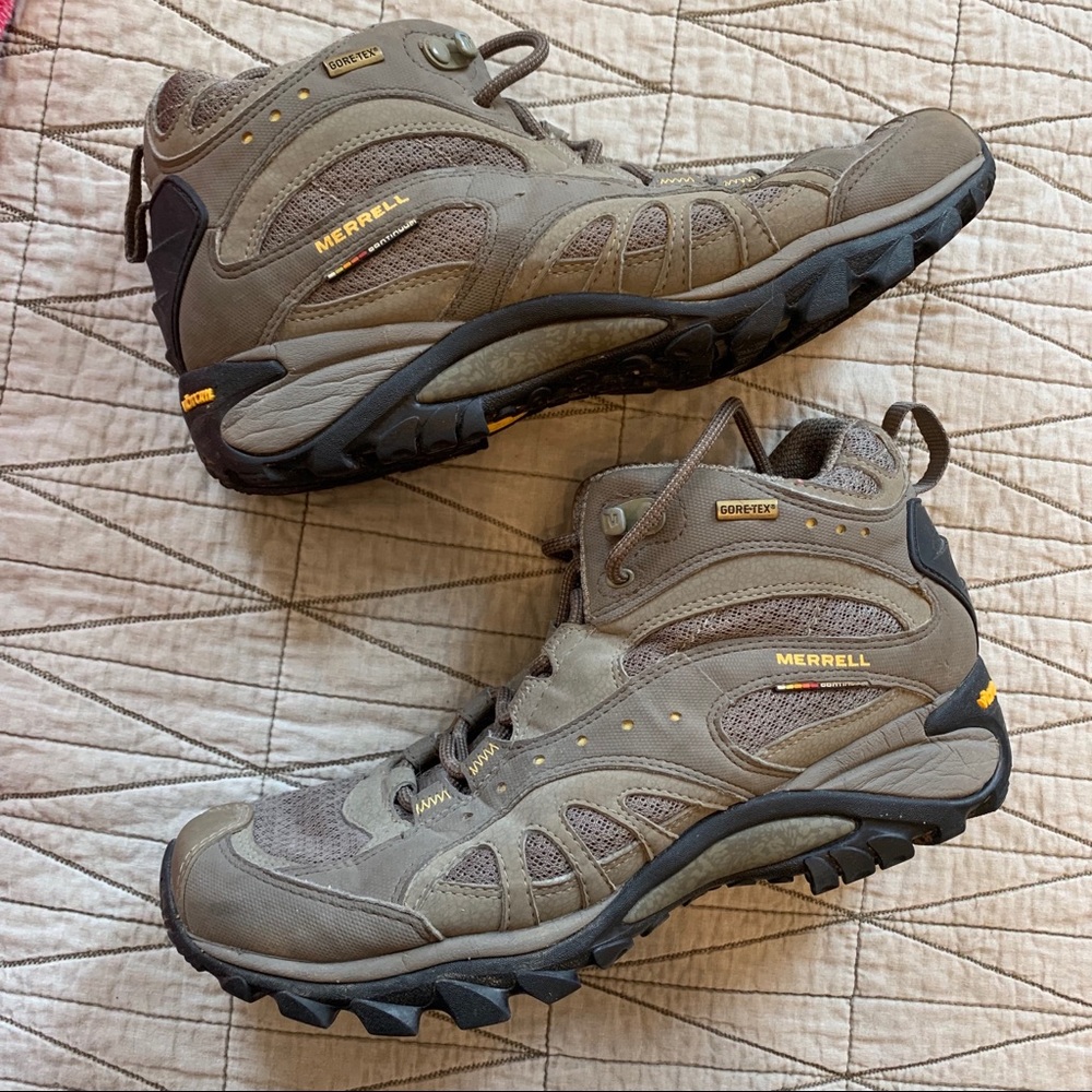 Merrell mid ankle siren song Gore-Tex hiking boot
